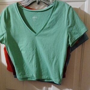 Wild Fable Light Green V-Neck Short Sleeve Tee